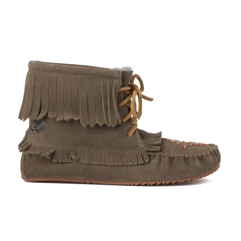 Harvester Suede Fleece-Lined Fringe Moccasin Boots Manitobah USA display picture 1