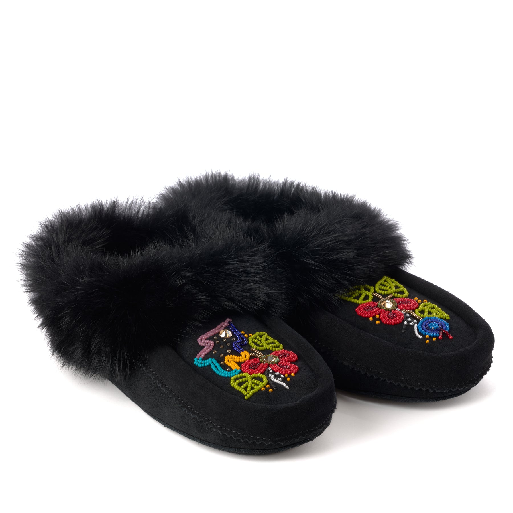 Walking in Two Worlds Moccasin Manitobah USA