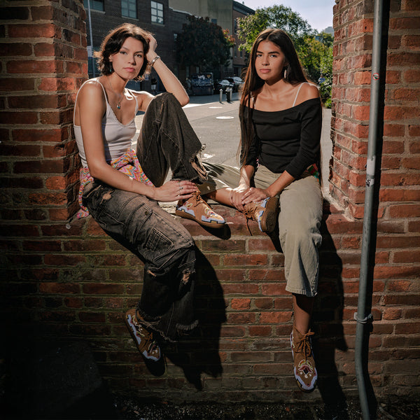 Manitobah Jamie Okuma Modern Moc Chukka in Oak