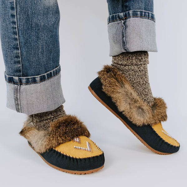Manitobah Street Moc in Navy/Sunrise Yellow