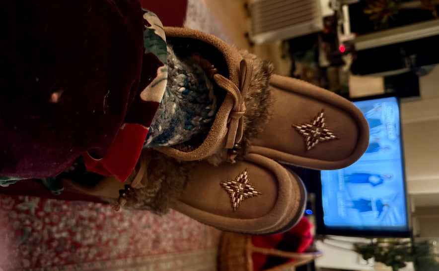 【MANITOBAH/マニトバ】ラビットファーモカシン Manitobah Mukluks, Winter Boots, Moccasins & Slippers | Walk
